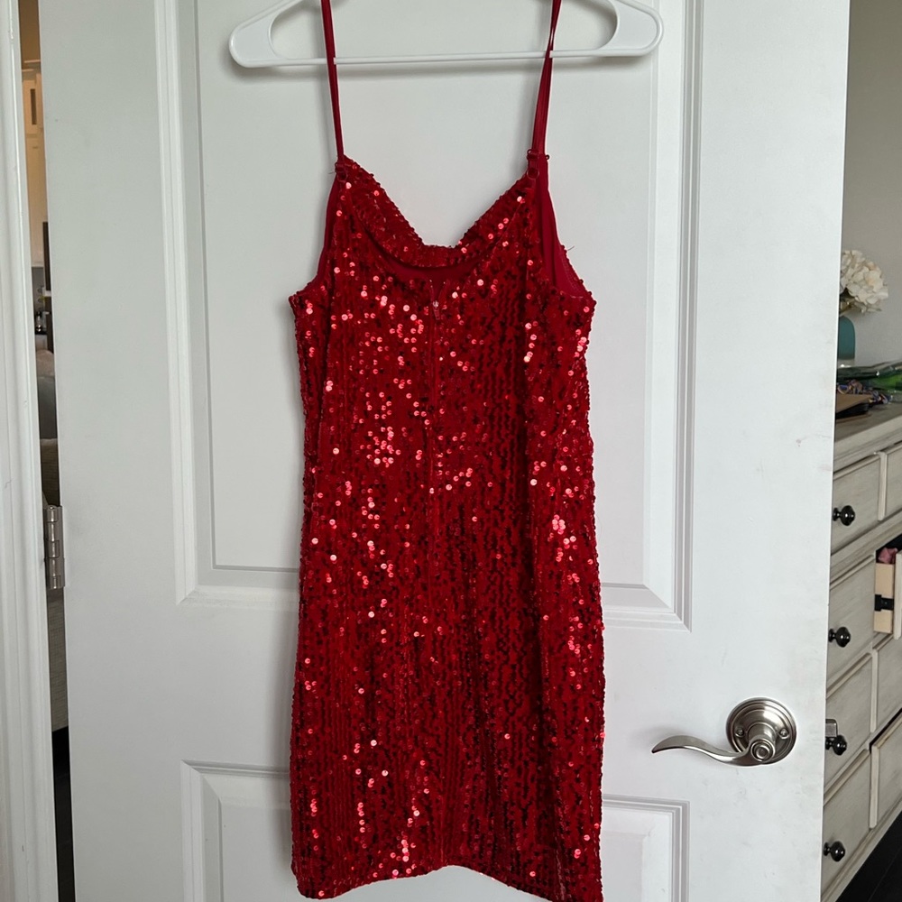 Red sequins dress